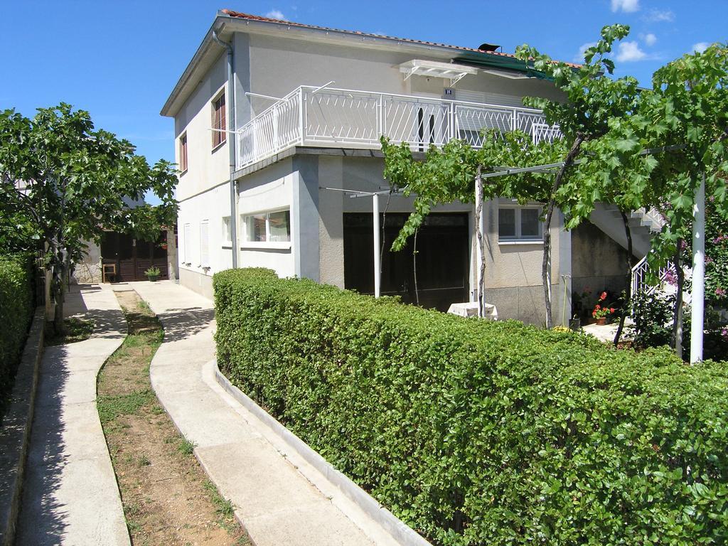 Apartman Vera Krk Town Exterior foto