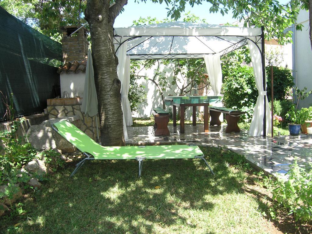 Apartman Vera Krk Town Exterior foto