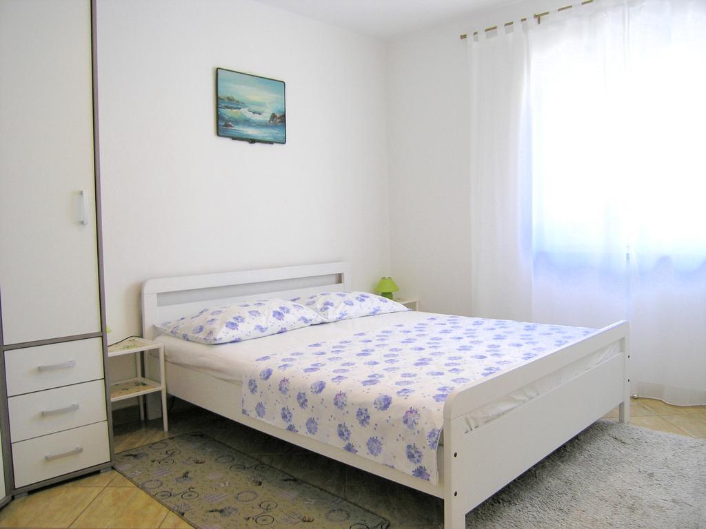 Apartman Vera Krk Town Exterior foto